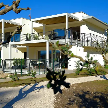 Costa Blu - Pool & Terrace View Apartment Riva di Solto